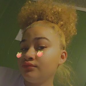 Meet your Posher, Lynda